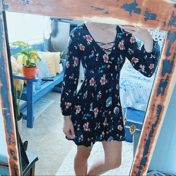 hollister black floral dress